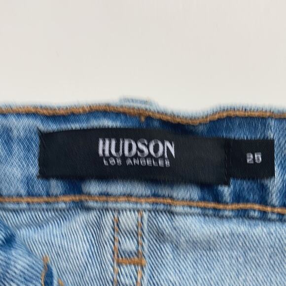 NWOT Hudson Distressed Jean Shorts Sz 25 - Picture 5 of 9